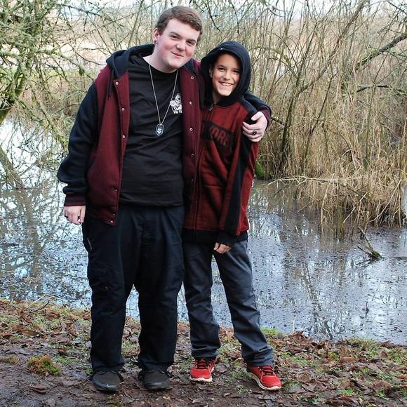 Meet your Posher, April - Picture 1 of 1